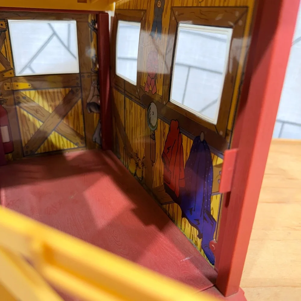 Vintage Grand Champions Horse Stall Stable Red‎ Yellow Marchon Toy Playset Piece